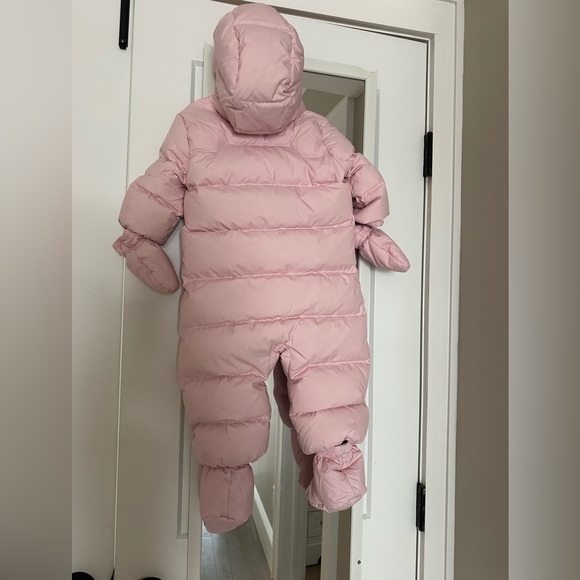 Water-repellent Hooded Bunting - Picture 3 of 9